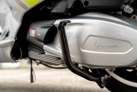 2023 Vespa 300