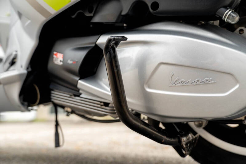 2023 Vespa 300