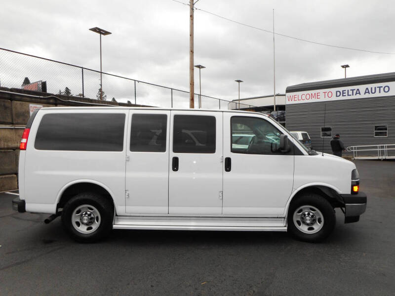 2017 Chevrolet Express LT 3500