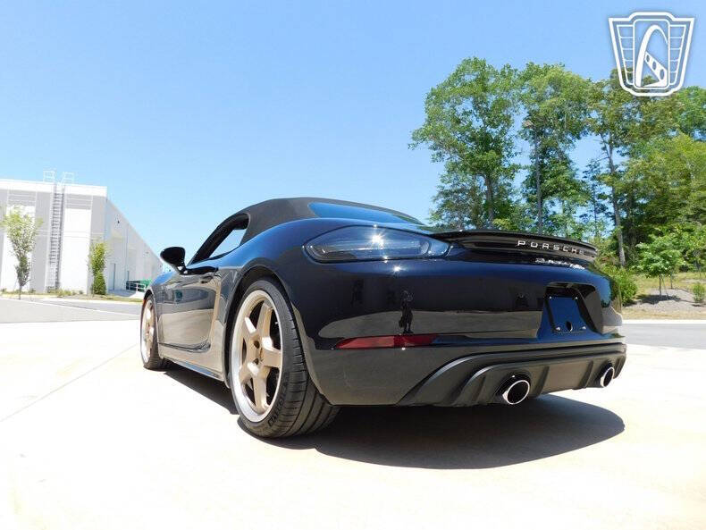 2021 Porsche 718 Boxster