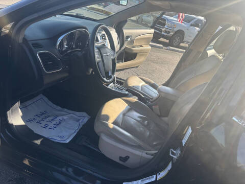 2014 Chrysler 200 Limited