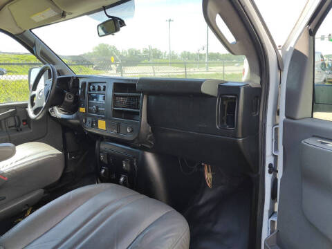 2017 Chevrolet Express 2500