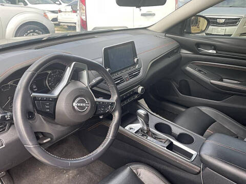 2020 Nissan Altima 2.5 SR