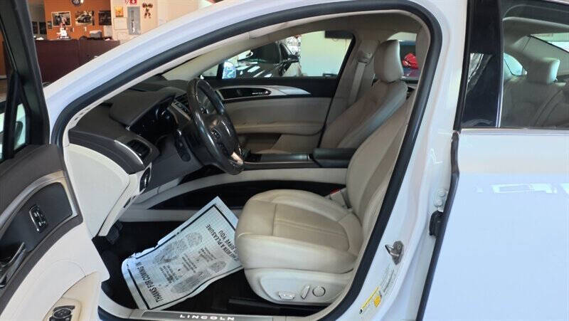 2020 Lincoln MKZ Standard