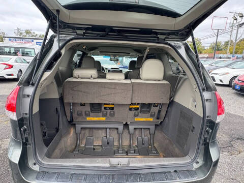 2013 Toyota Sienna