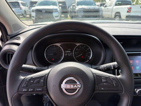 2024 Nissan Kicks S