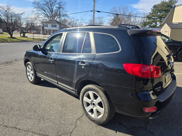 2007 Hyundai SANTA FE for sale at QUEENSGATE AUTO SALES in York, PA