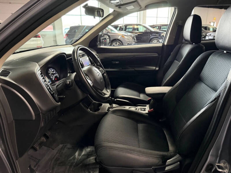 2015 Mitsubishi Outlander SE