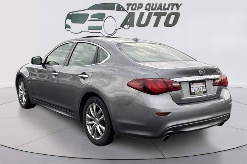 2015 Infiniti Q70 3.7