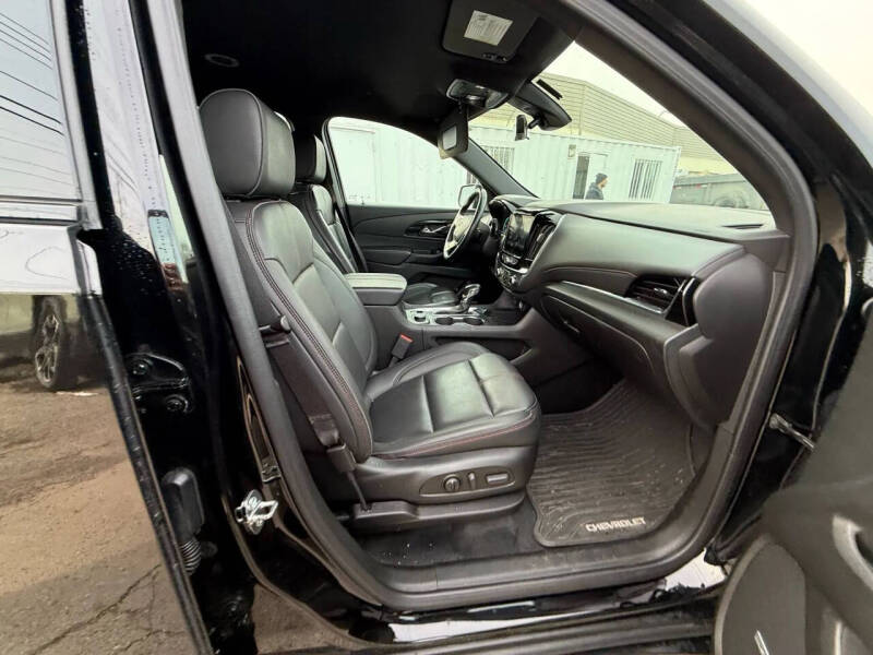 2023 Chevrolet Traverse RS