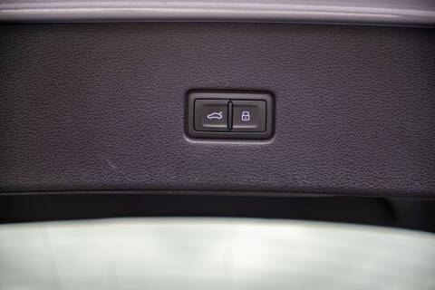 2020 Audi Q8 quattro Premium Plus 55 TFSI