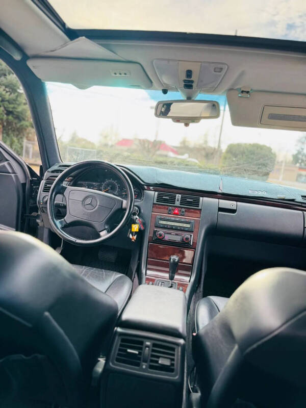 1997 Mercedes-Benz E-Class E 320