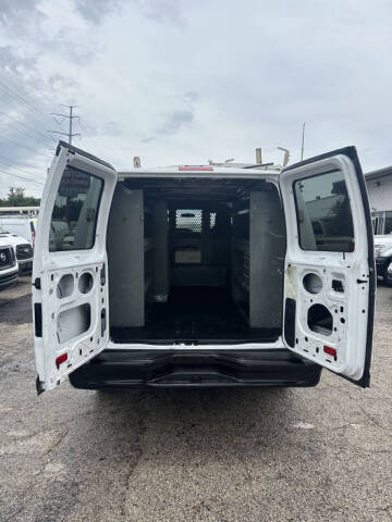 2009 Ford E-Series E-250