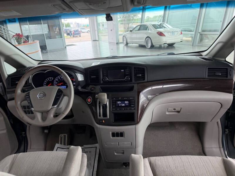 2017 Nissan Quest S