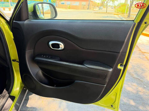 2016 Kia Soul +