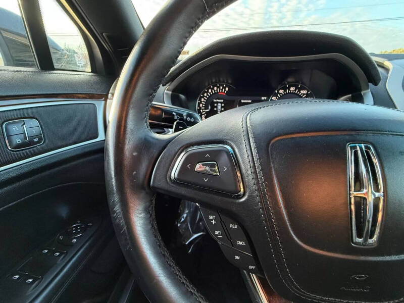 2017 Lincoln MKZ Select