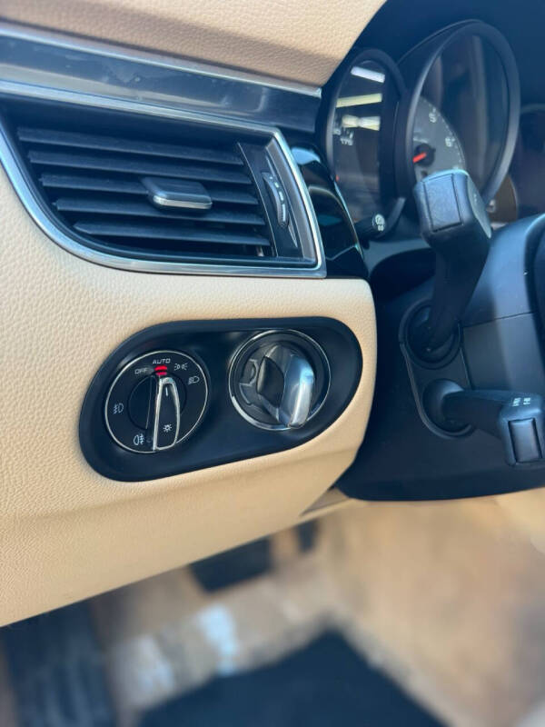 2016 Porsche Macan S