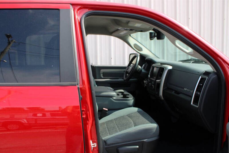 2017 RAM 1500 SLT