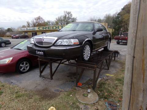 2005 Lincoln Town Car for sale at Credit Cars of NWA in Bentonville AR