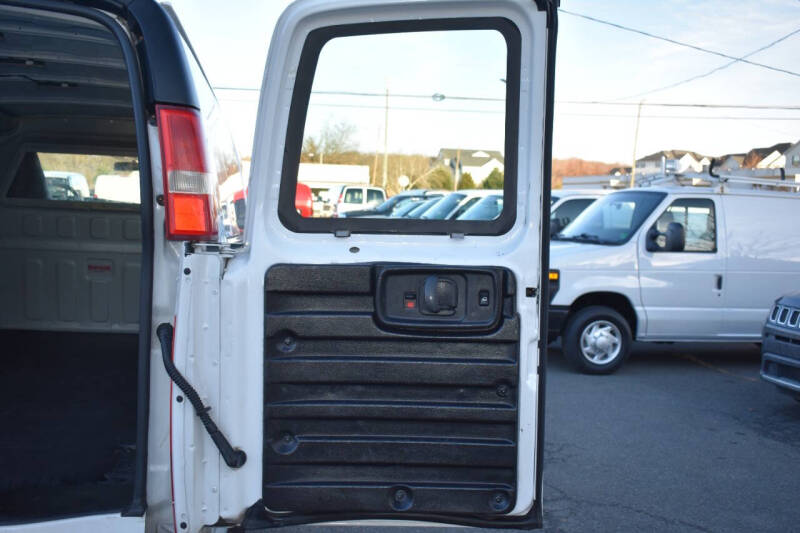 2021 Chevrolet Express 2500