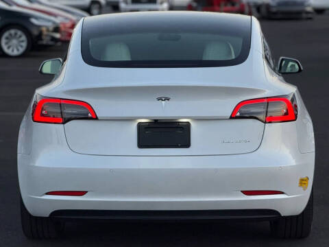 2022 Tesla Model 3 Long Range