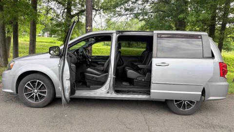 2016 Dodge Grand Caravan SXT Plus