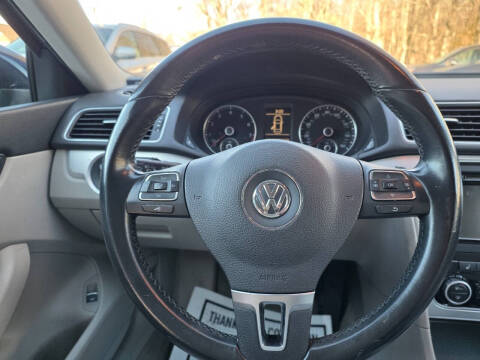 2012 Volkswagen Passat SE PZEV