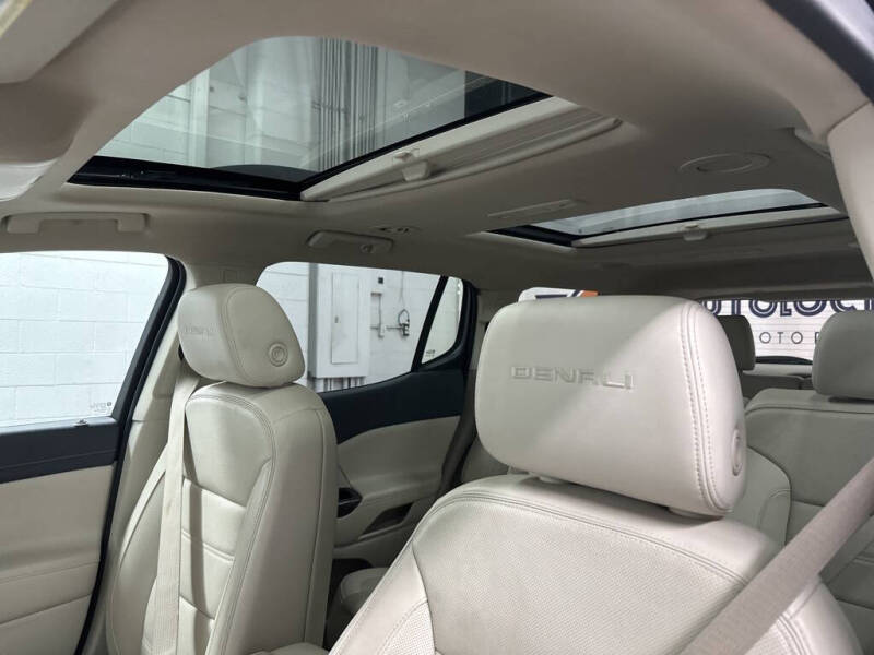 2020 GMC Acadia Denali