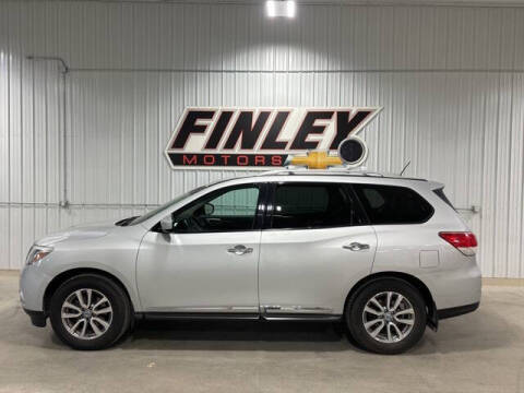 2013 Nissan Pathfinder for sale at Finley Motors in Finley ND
