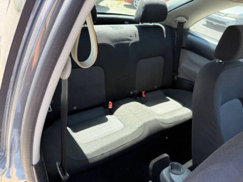 2004 Volkswagen New Beetle GL