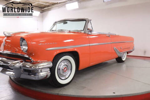 1955 Lincoln Capri