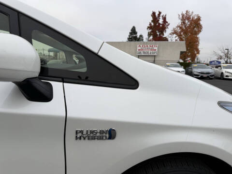 2014 Toyota Prius Plug-in Hybrid