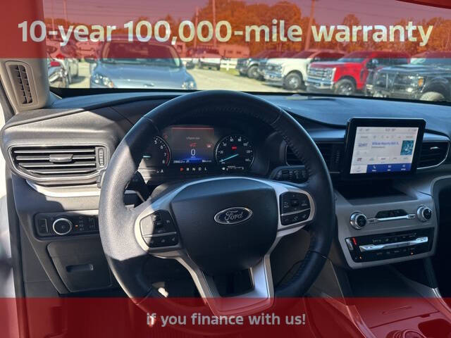 2023 Ford Explorer XLT