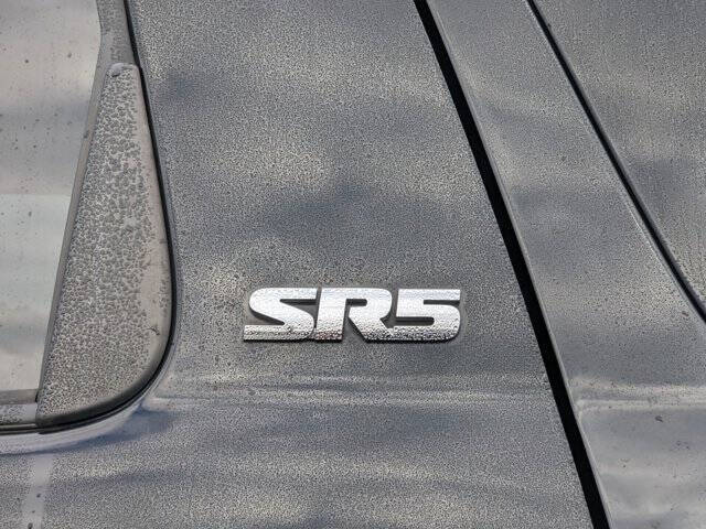 2017 Toyota Sequoia SR5