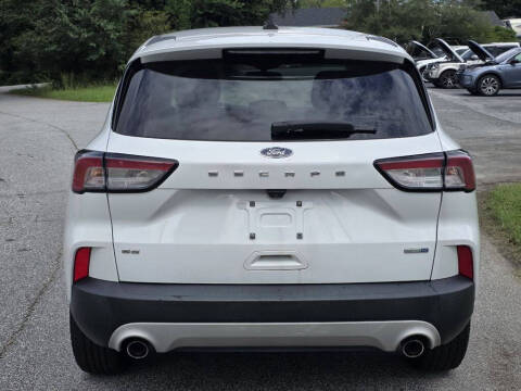 2020 Ford Escape SE