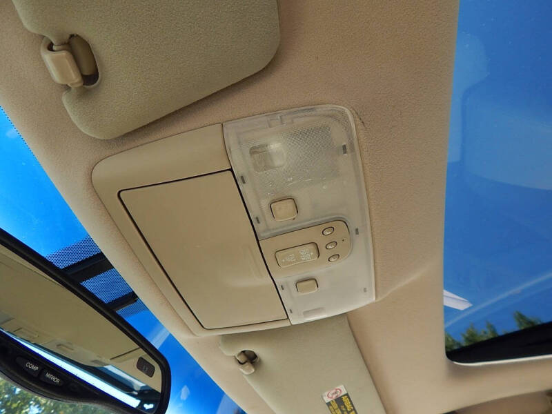 2004 Lexus ES 330