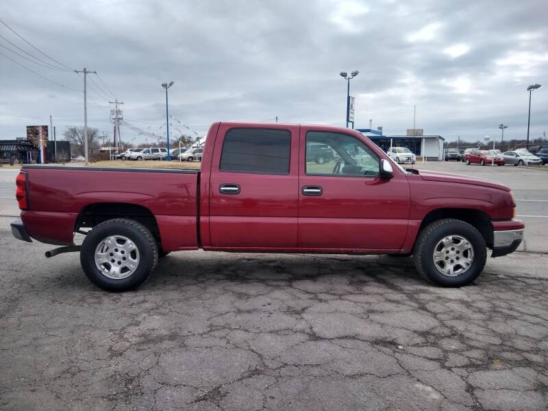 2006 Chevrolet Silverado 1500 for sale at Savior Auto in Independence MO