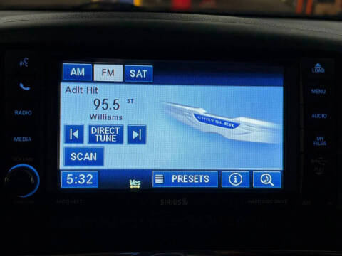 2012 Chrysler Town and Country Touring