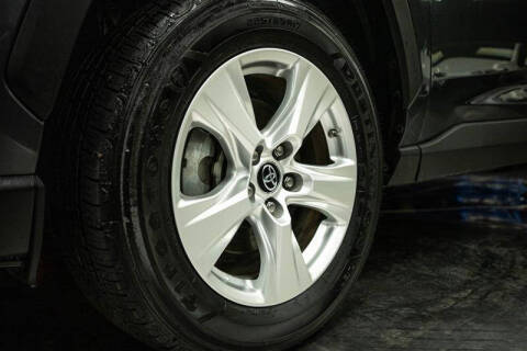 2021 Toyota RAV4 Hybrid LE