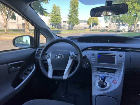 2012 Toyota Prius Two