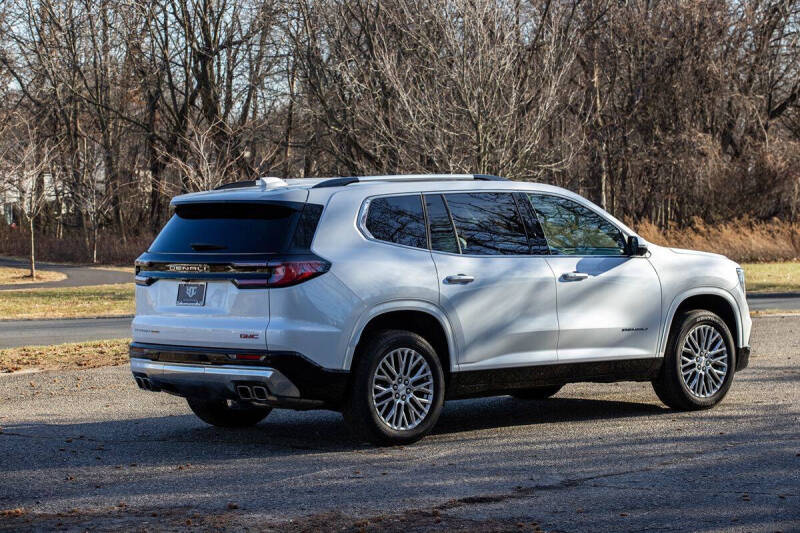 2025 GMC Acadia Denali