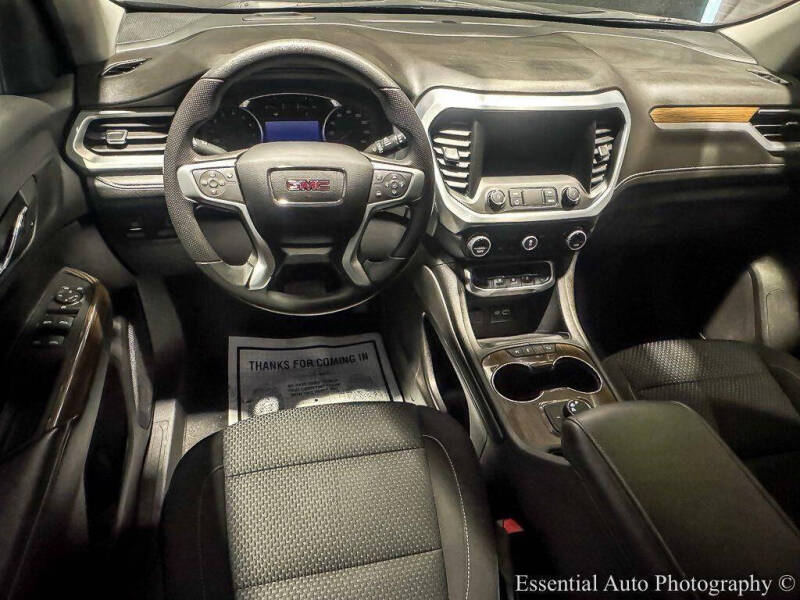 2023 GMC Acadia SLE