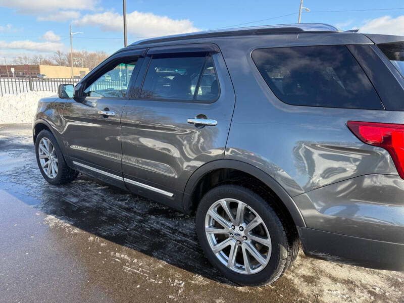 2017 Ford Explorer Limited