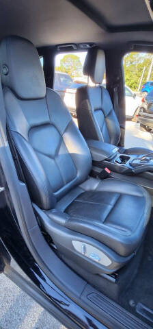 2014 Porsche Cayenne Platinum