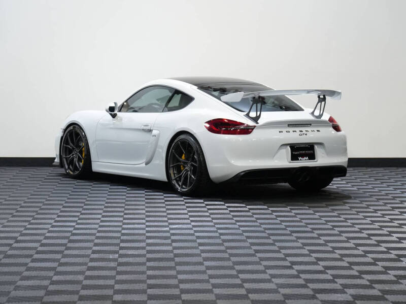 2016 Porsche Cayman GT4