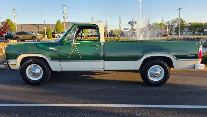 1973 Dodge D200 Pickup