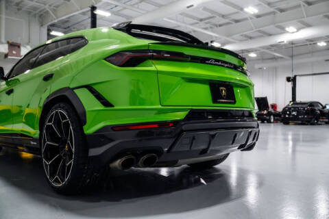2023 Lamborghini Urus Performante