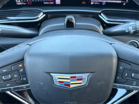 2024 Cadillac Escalade Sport