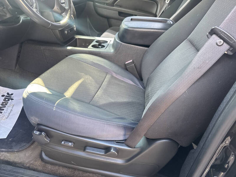 2010 Chevrolet Avalanche LS