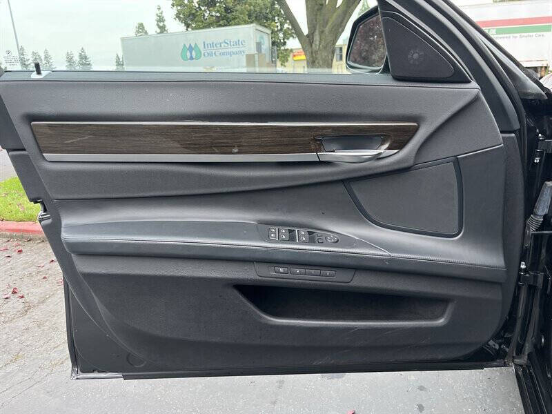 2013 BMW 7 Series 750i